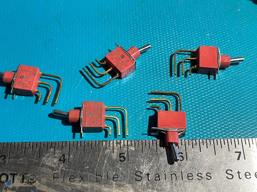 toggle switch Mini On Board ON-ON (5pcs)