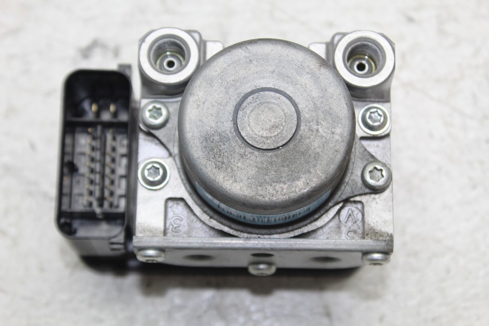 2014 TRIUMPH STREET TRIPLE R 675 ABS PUMP UNIT MODULE