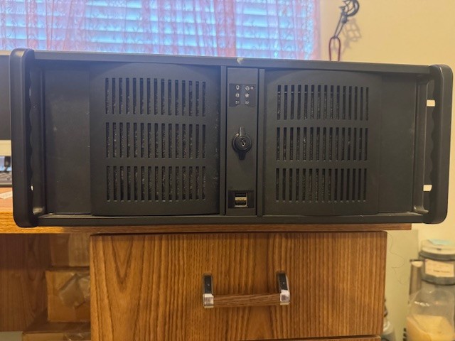 Cutomized X86 based Linux Suse10.1 Server system w/ 2 Raid drives in 4U Chassis