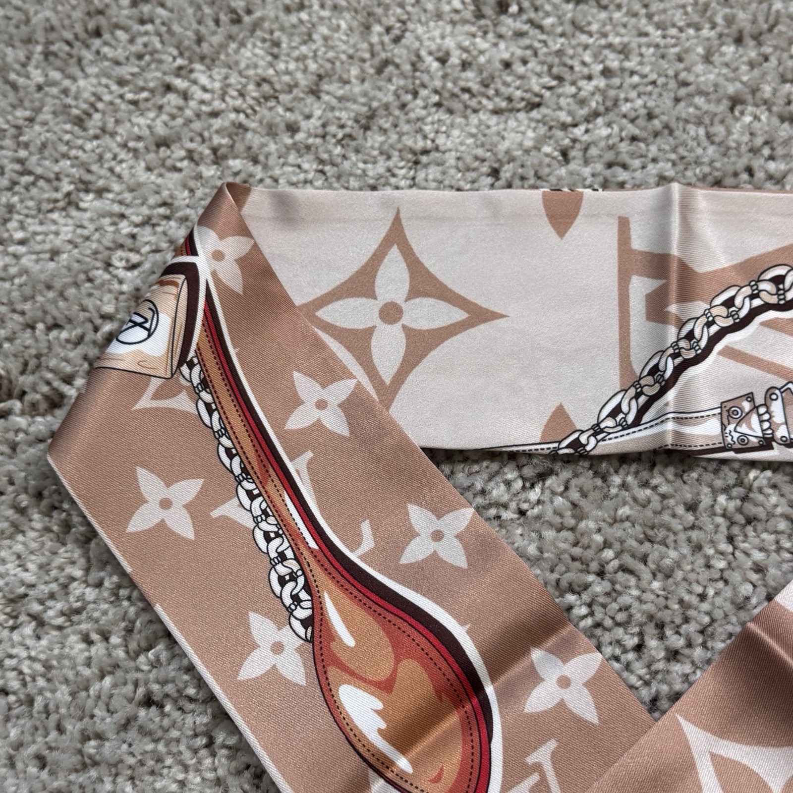 Louis Vuitton M79588 Ultimate Monogram BB Bandeau Beige 100% Silk Women’s Scarf