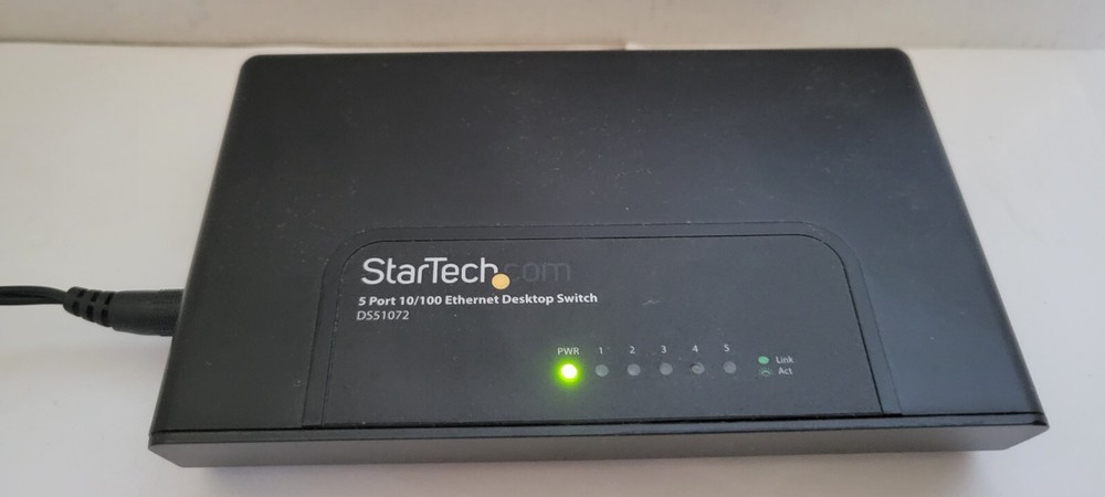 STARTECH DS51072 5 Port 10/100 Ethernet Switch