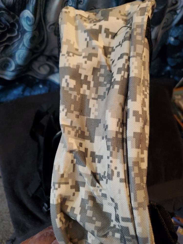 GARRETT METAL DETECTORS CAMO BACKPACK EXCELLENT CONDITION