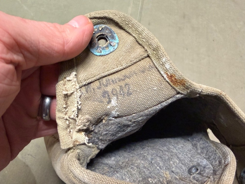 ORIGINAL WWII US ARMY M1942 CANTEEN CARRIER COVER-DATED 1942