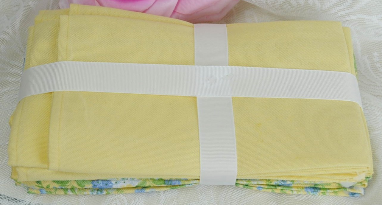 NEW W/TAG SEALED LAURA ASHLEY NAPKINS MIX/MATCH FLORAL YELLOW NEW STOCK