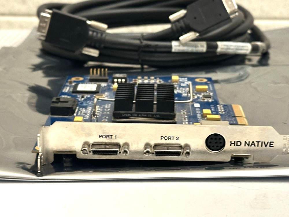 Avid Pro Tools HD Native PCIe Card with Mini DigiLink Cable