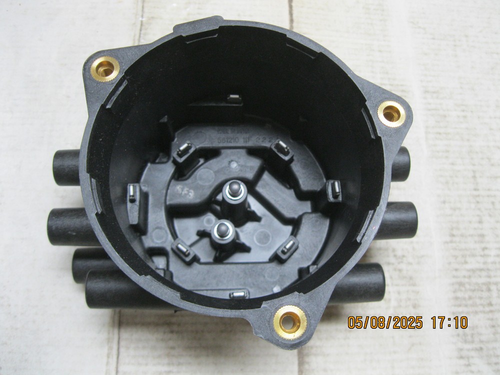 Distributor Cap Standard JH-94 (cap only, no screws)