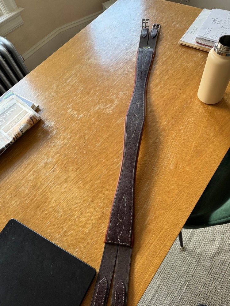 BNWT Devoucoux Allure Hunter Girth - 50" - 125 CM