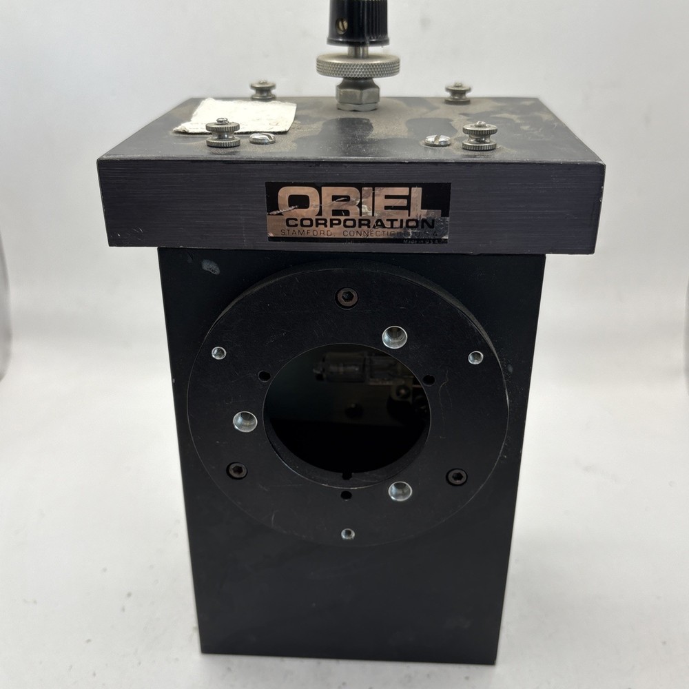 Oriel Corporation Light Source Lab Equipment