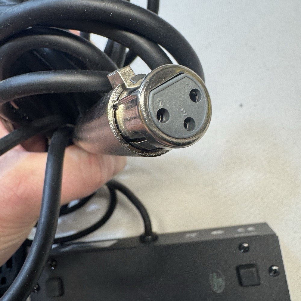 Elation Pro T16F Foot Control Chaser And Controller Pattern Stand-by Working