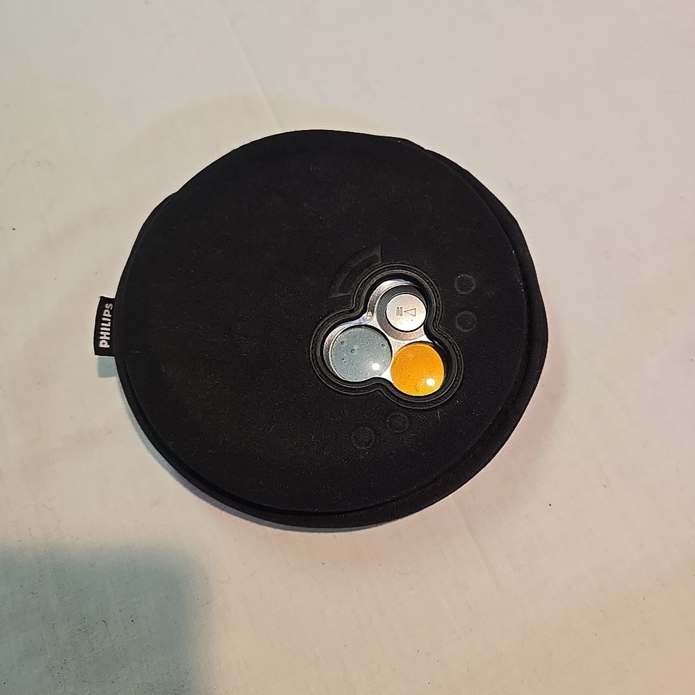 Phillips CD Player AX5317/19 With Cover