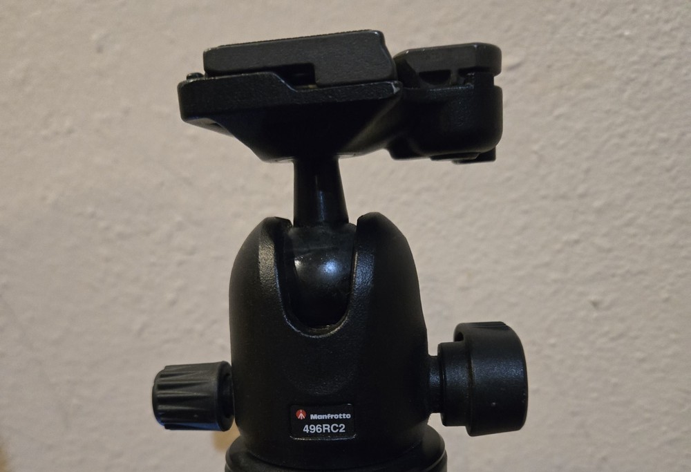 Manfrotto 496RC2 Compact Ball Head with Quick Release Plate