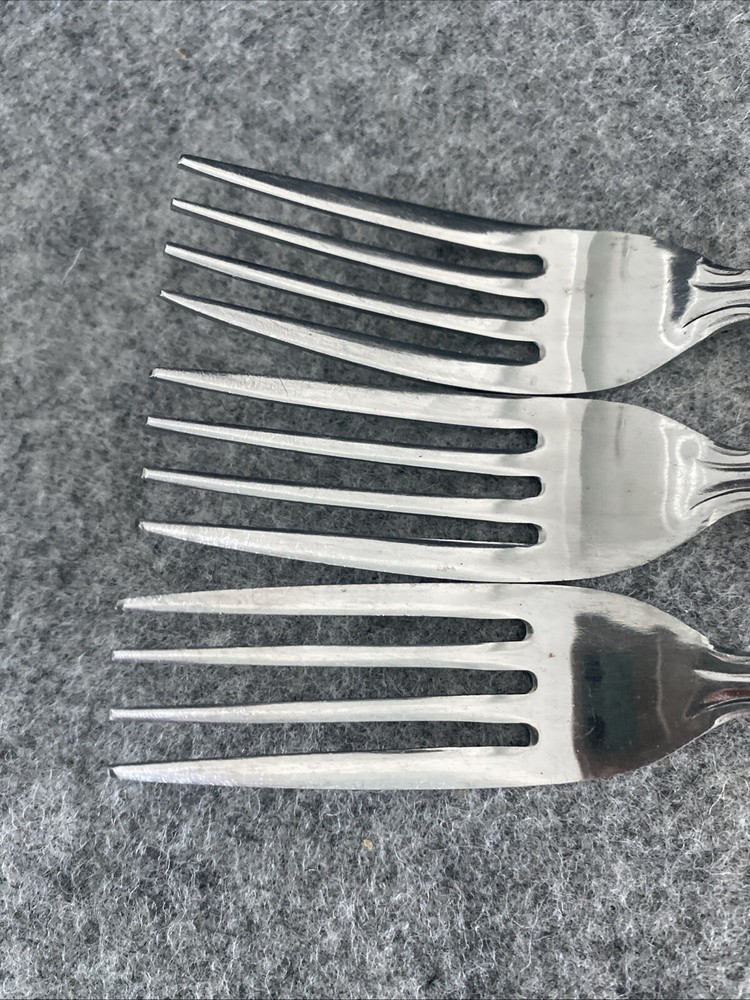 3 TOWLE/SUPREME CUTLERY STAINLESS FLATWARE, "PIERRE" PATTERN DINNER FORKS