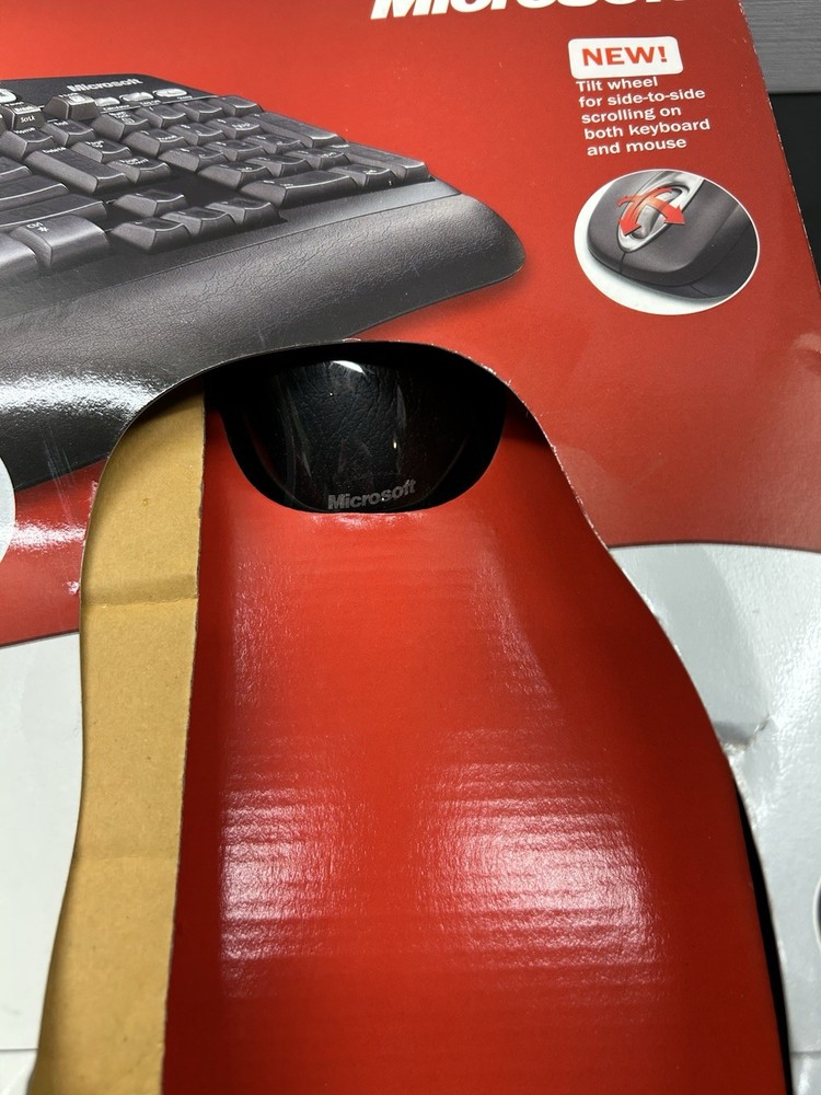 Microsoft Wireless Desktop Elite Keyboard And Mouse Combo