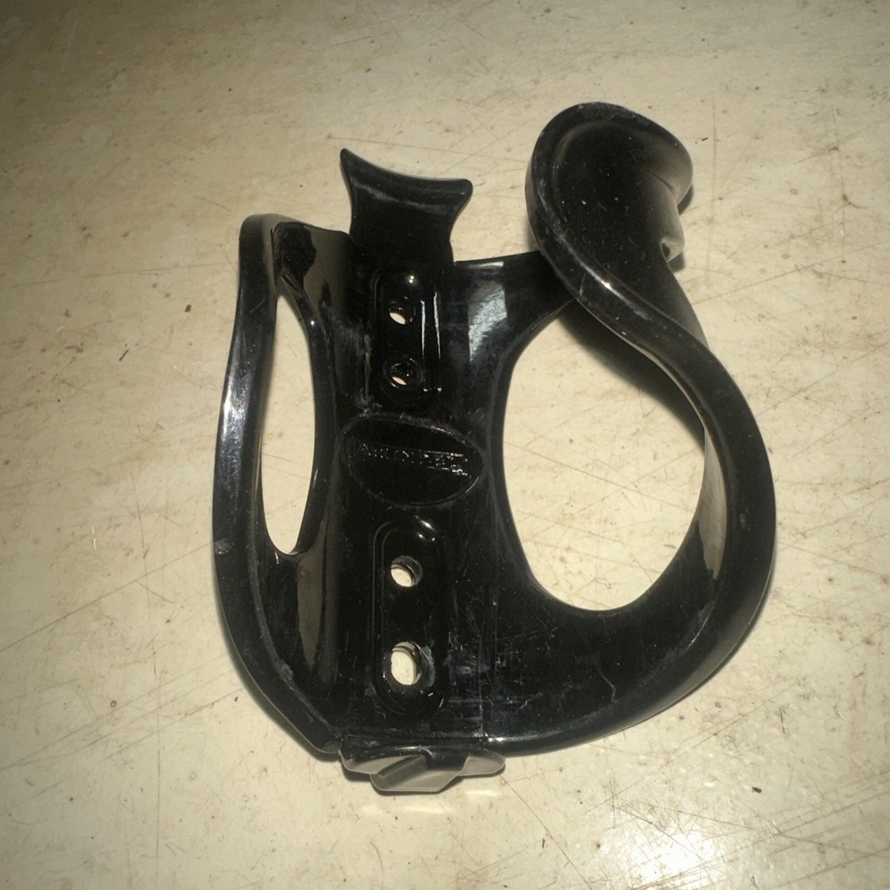 Arundel Flip Flop RIGHT or LEFT Side Loading Gloss Black Bicycle Bottle Cage