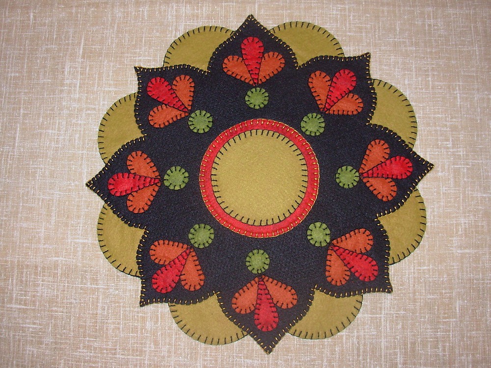 TM-01 "Thread Song" Sunset Flower Penny Rug Tablemat (Needlework Pattern)