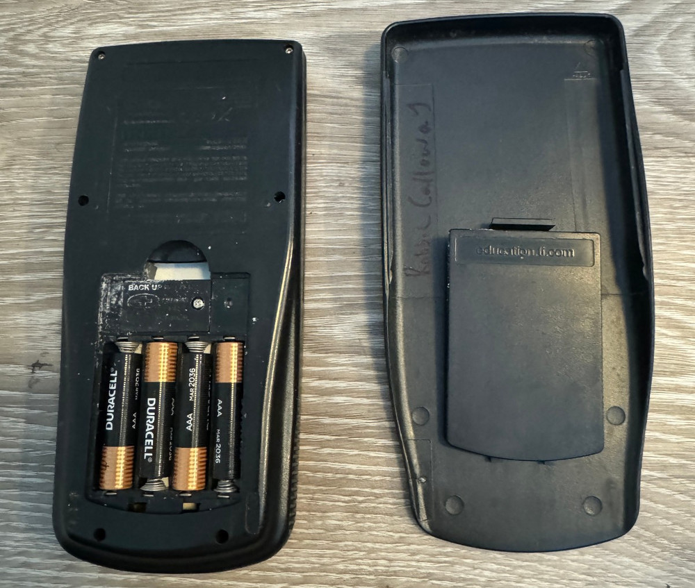 Texas Instruments TI-83 Plus Graphing Calculator Tested Working With Cover