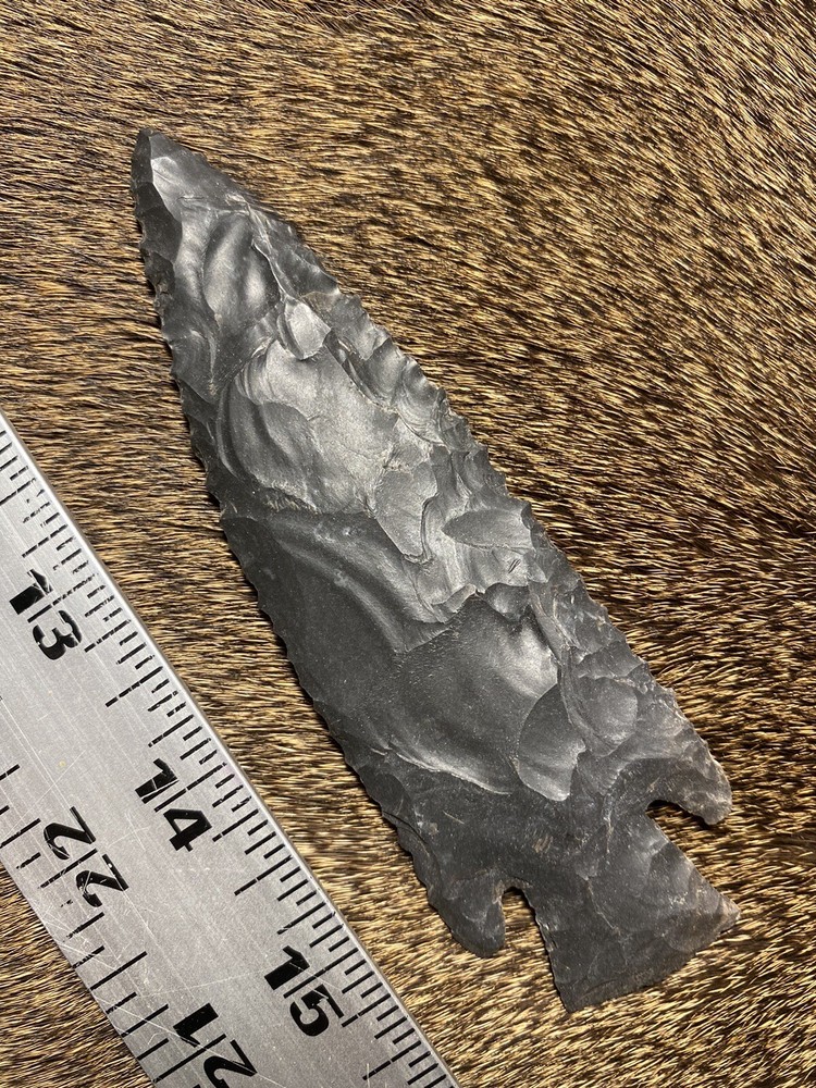 Black Buffalo River Chert Flint Knapped Point Arrowhead