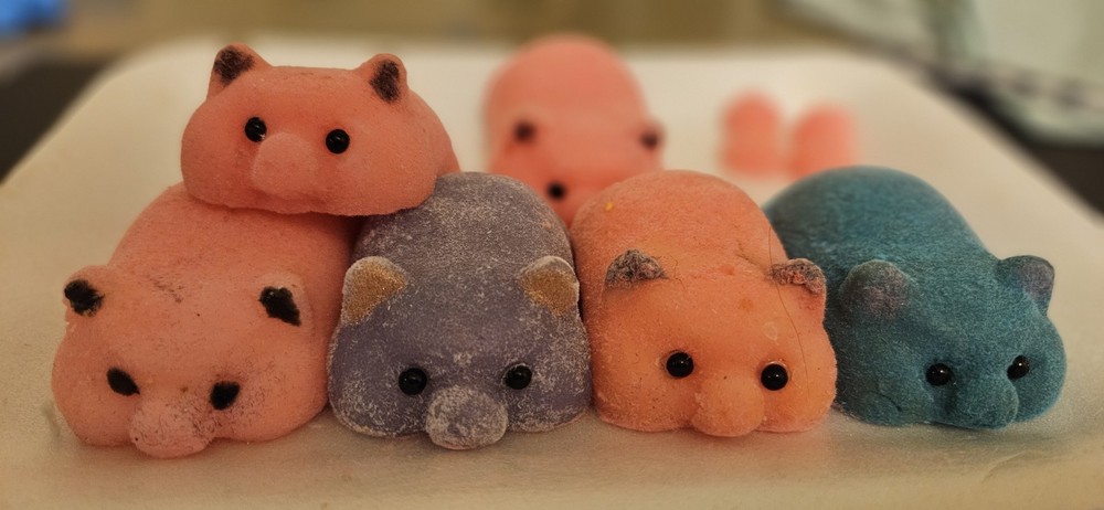 Taba Squishy Pig With A Yarn Ball. Handmade,.non Sticky