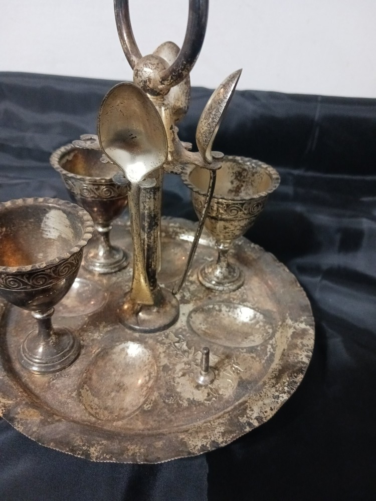 Vintage Daniel & Arter Silverplated Egg Cup Holder 3 cups 4 spoons
