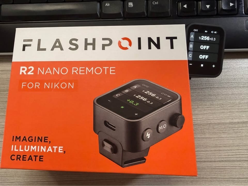 Flashpoint R2 Nano Touchscreen TTL Wireless Flash Trigger for Nikon