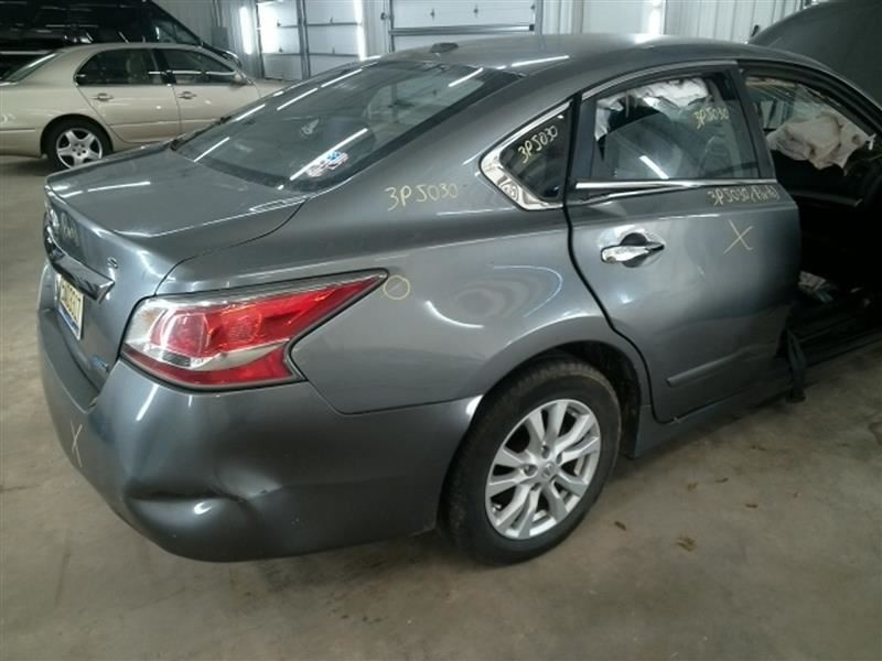 ALTIMA 2014 High Mounted Stop Light 1039984341