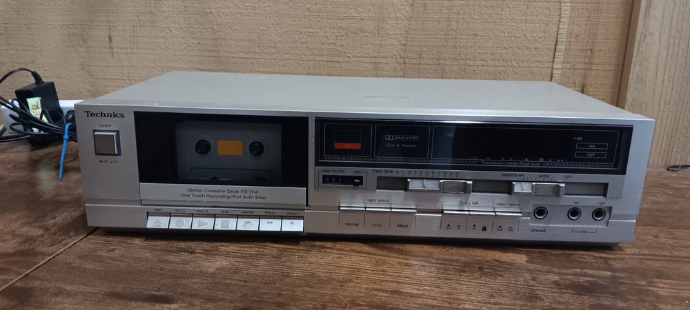 Vintage Technics Cassette Deck Model RS-B14 - WORKS!