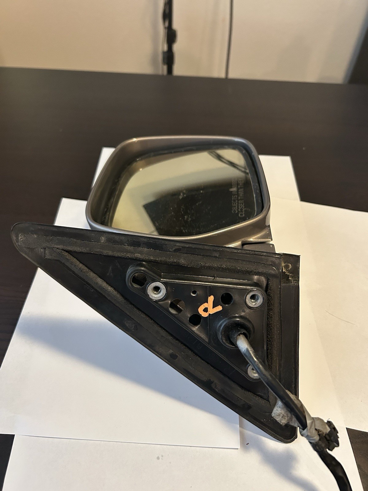 Lexus- LX470 Passenger Side Rear View Mirror Gold:4M9 87910-60850 1998-2002