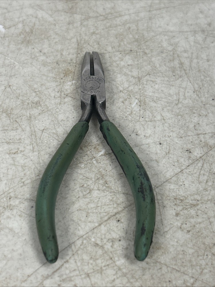 Xcelite 730g Narrow Diagonal Cutters, Electronics