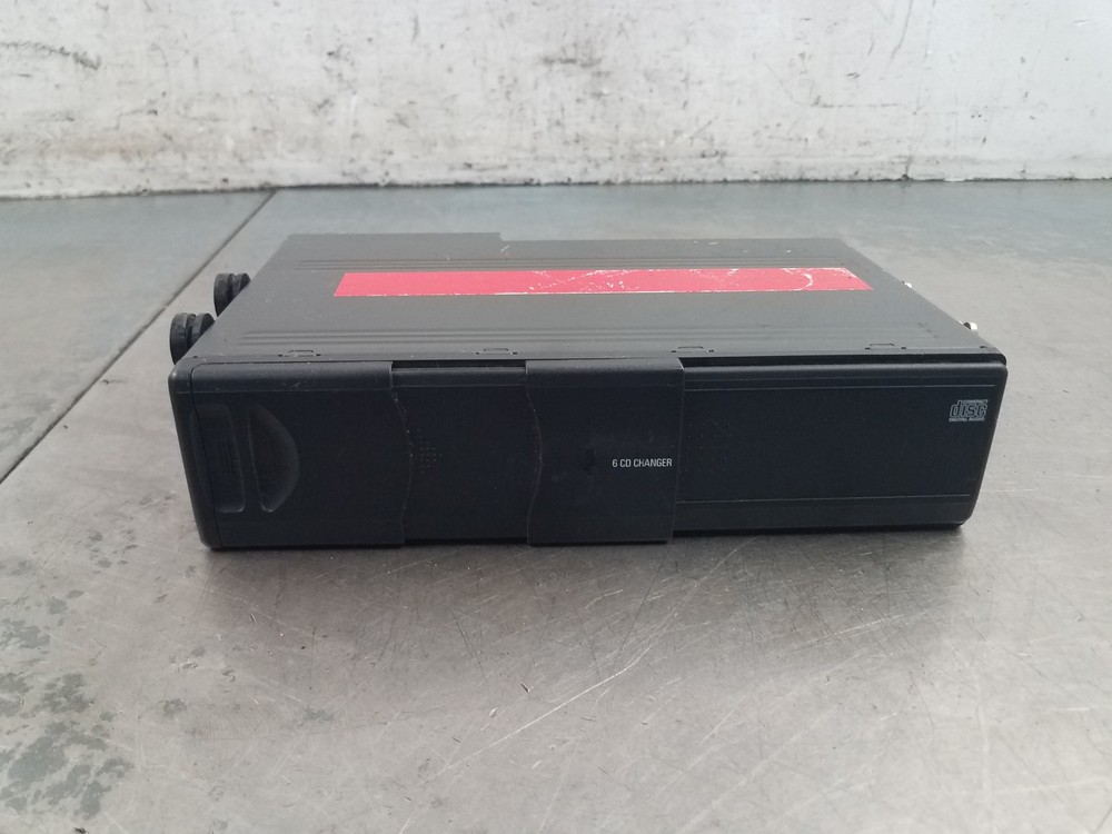 2002 BMW M5 E39 6 Disc CD Changer #0823 i7