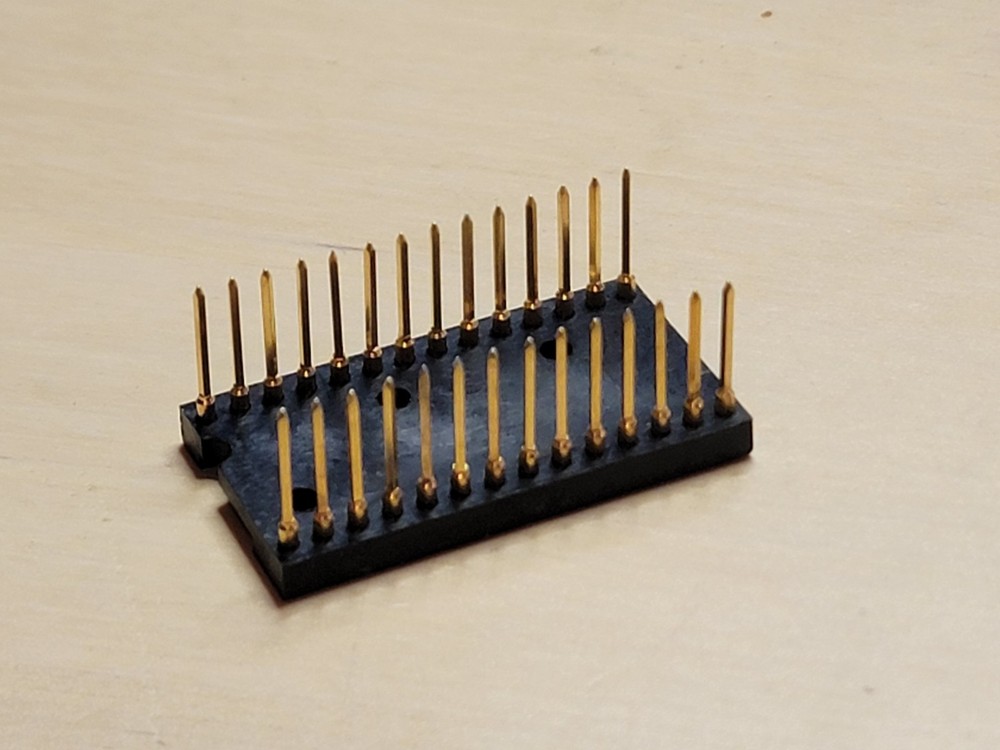 1Pc NOS Augat 28-pin Wire Wrap DIP Socket Gold