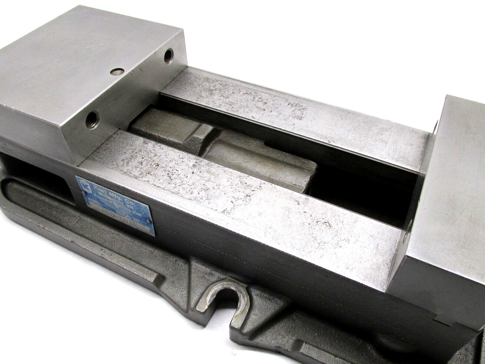 KURT ANGLOCK 6" MILLING MACHINE VISE - #D675