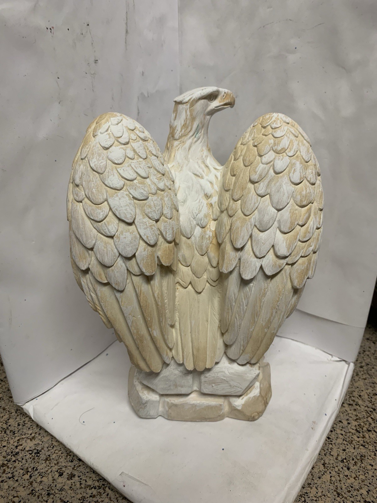 LATEX RUBBER MOLD + Fiberglass Glass Casing Of An Eagle, Bird YKM-L5118A