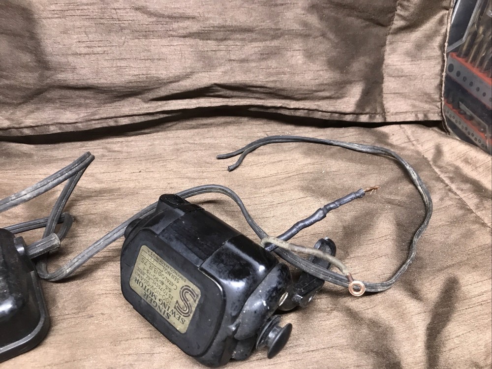Vintage Singer sewing machine Motor & Foot Controller