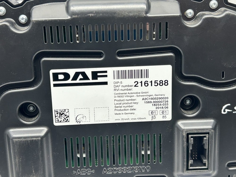 DAF XF106 dashboard instrument cluster 2161588