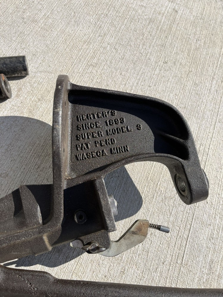 Herter's Super Model 3 Single Stage Reloading Press w/Primer Arm