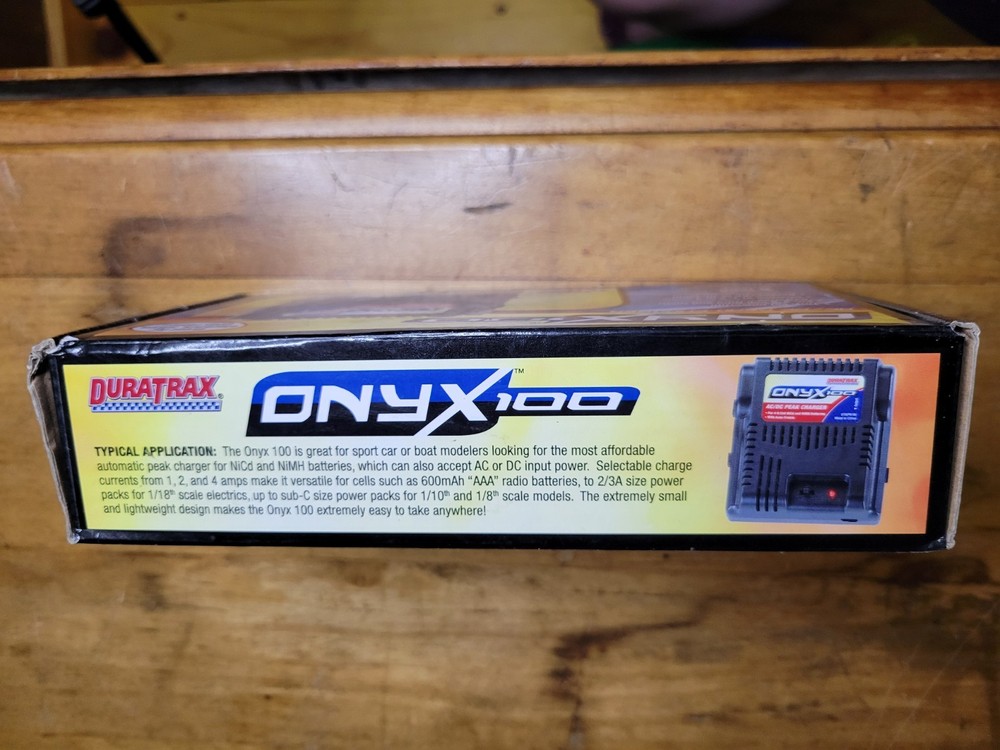 Onyx 100 AC/DC Charger