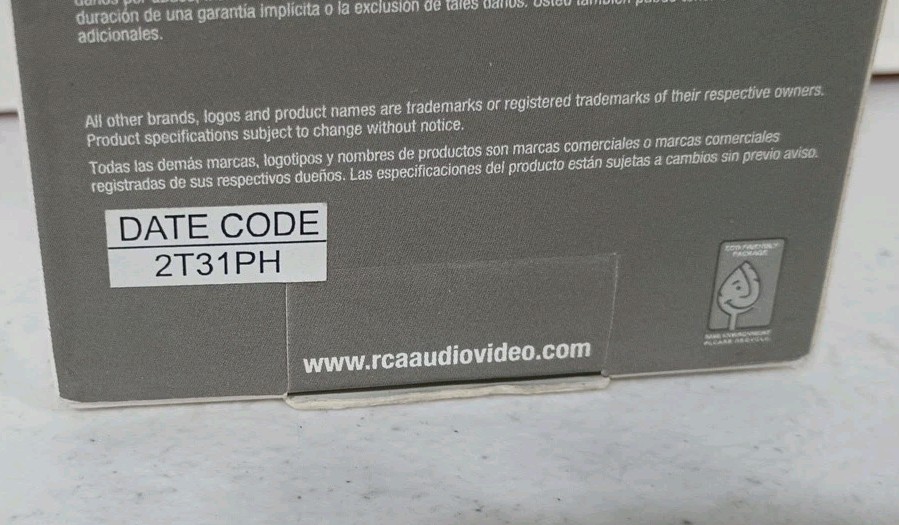RCA RFMT10Z 3.5mm Input FM Transmitter Cigarette Lighter Adapter for Portable