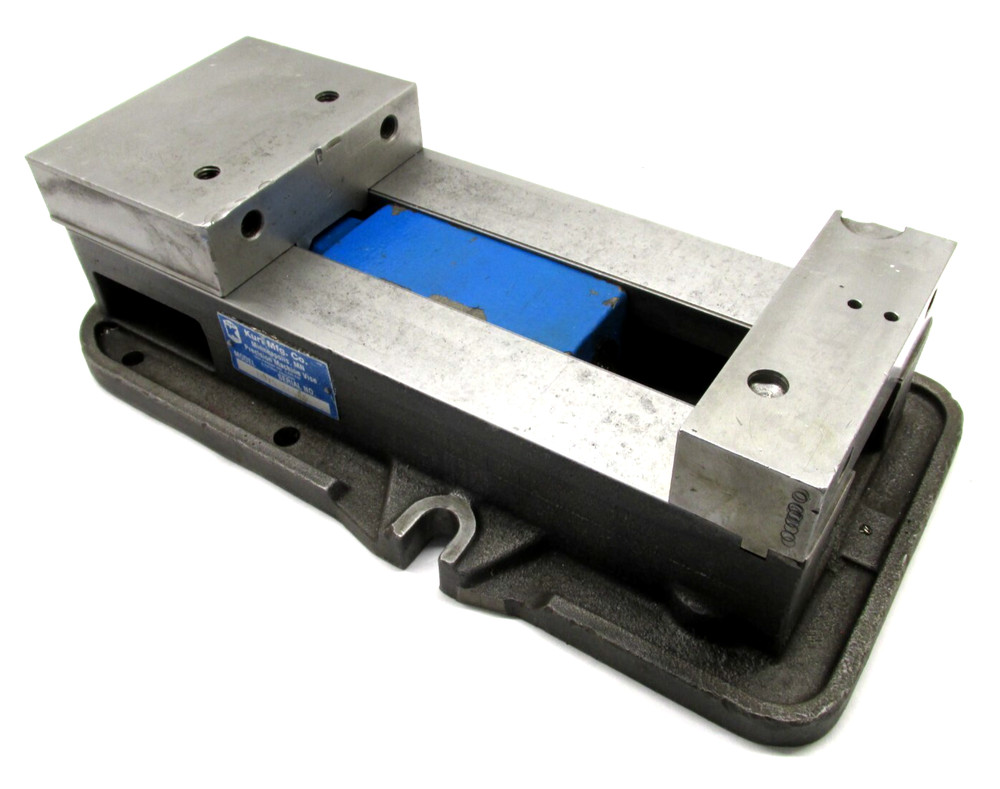 KURT ANGLOCK 6" MILLING MACHINE VISE - #D675