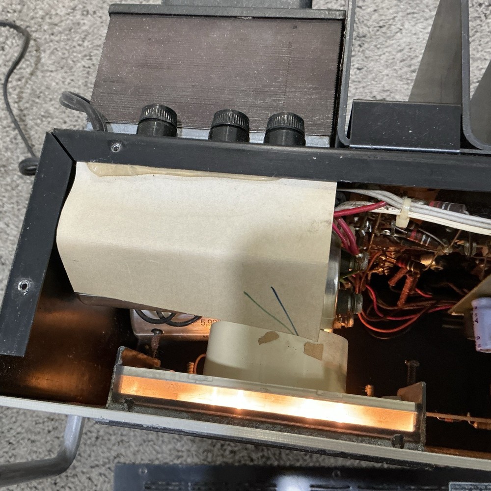 PHASE LINEAR 400 DIRECT COUPLED SOLID STATE AMPLIFIER