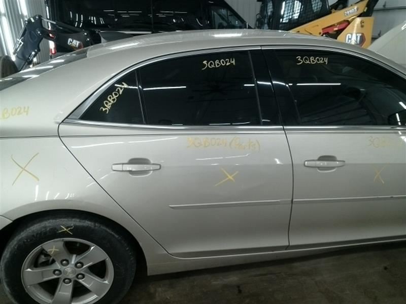 MALIBU 2015 High Mounted Stop Light 104525336