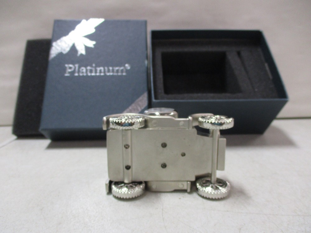 Quartz Platinum Antique Roadster Desk Clock
