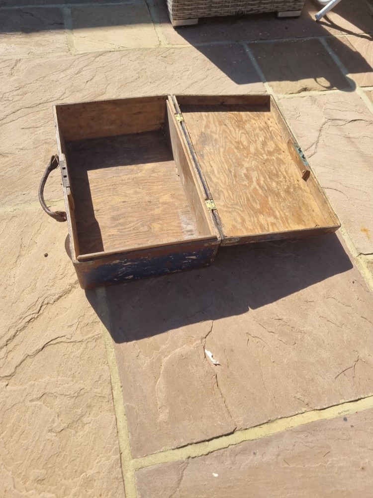 wooden carpenters box small