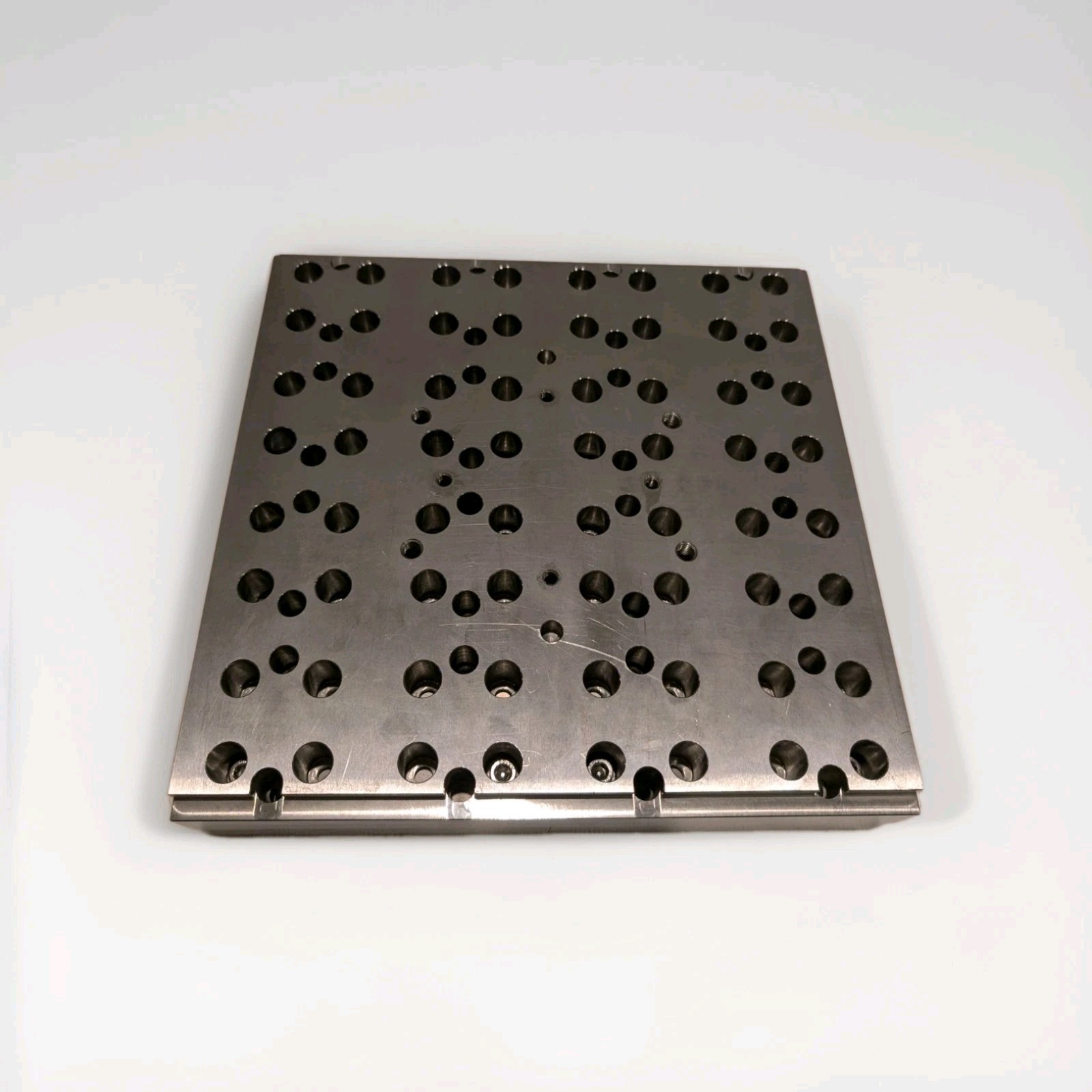 System 3R C370040 1709 And 4ea C360100 1712 Pallets