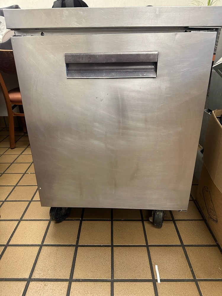 Reach-in Cooler