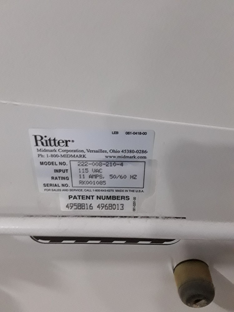 Midmark 222 Procedure Chair