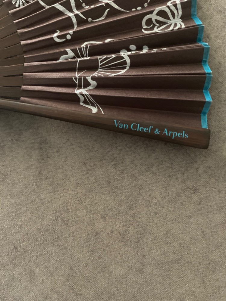 van cleef & arpels hand fan