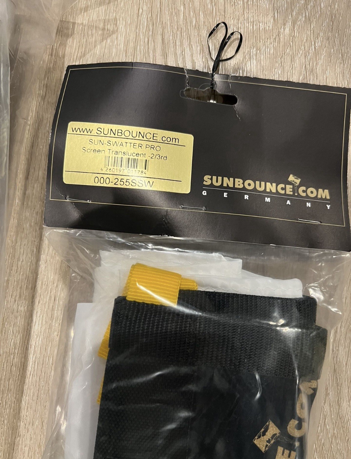 California Sunbounce Sun-Swatter Pro | Translucent Scrim Photography 2 Diffusers