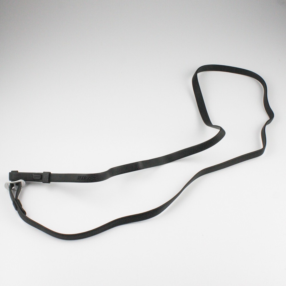 Nikon - 1cm / 46" Black Vinyl Camera Strap - Vintage
