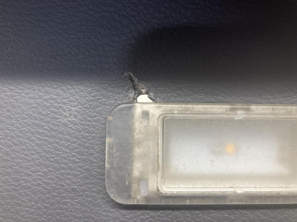 2013-2027 Peterbilt 579 KICK Dash Panel - Used