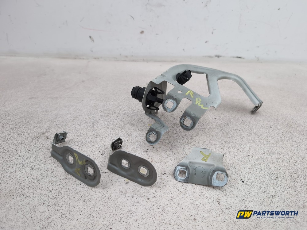 BMW 5 SERIES 520D SE Wing Bracket Set Right Driver Side 2013-2017